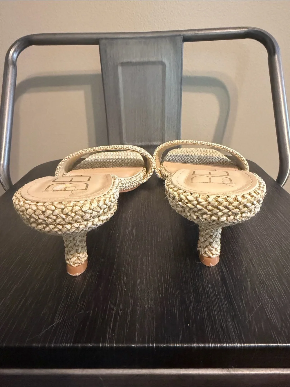 Beach by Matisse Capricorn Raffia Kitten Heel Slides Size 9
